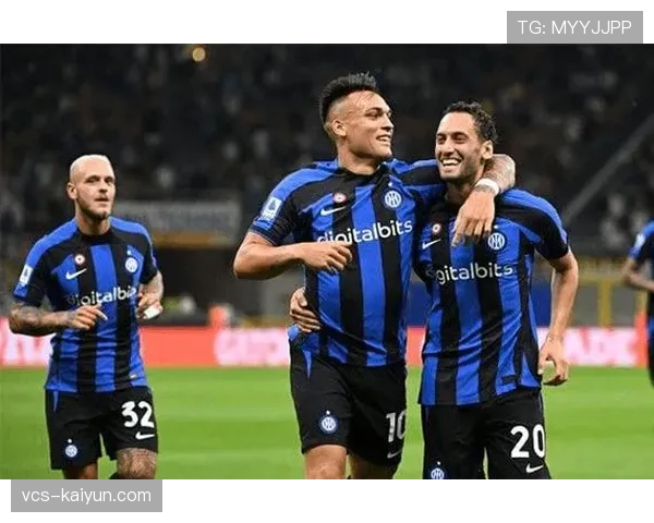 速报:国际米兰3-1击败莱切,积分榜领先优势扩大至8分 速报:国际米兰3-1击败莱切,积分榜领先优势扩大至8分